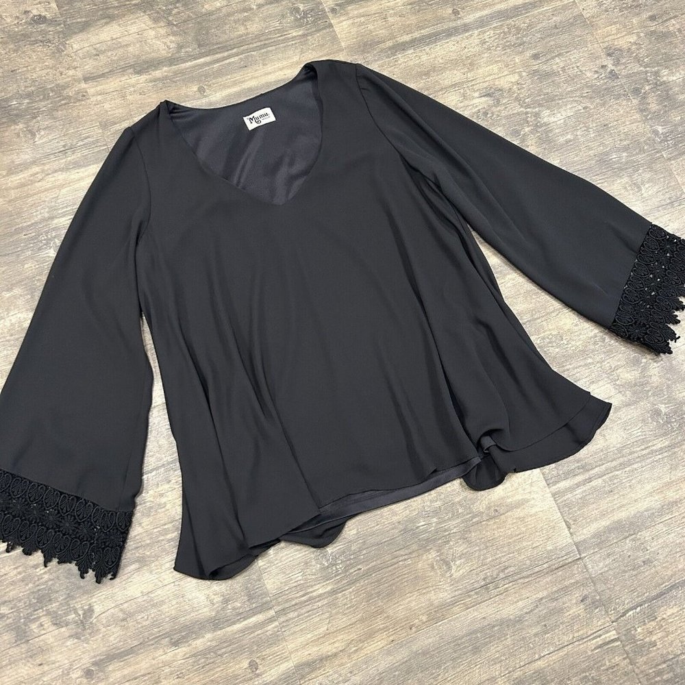 Show Me Your Mumu Top Black Bell Wide Crochet Trim Sleeve Women Size Medium